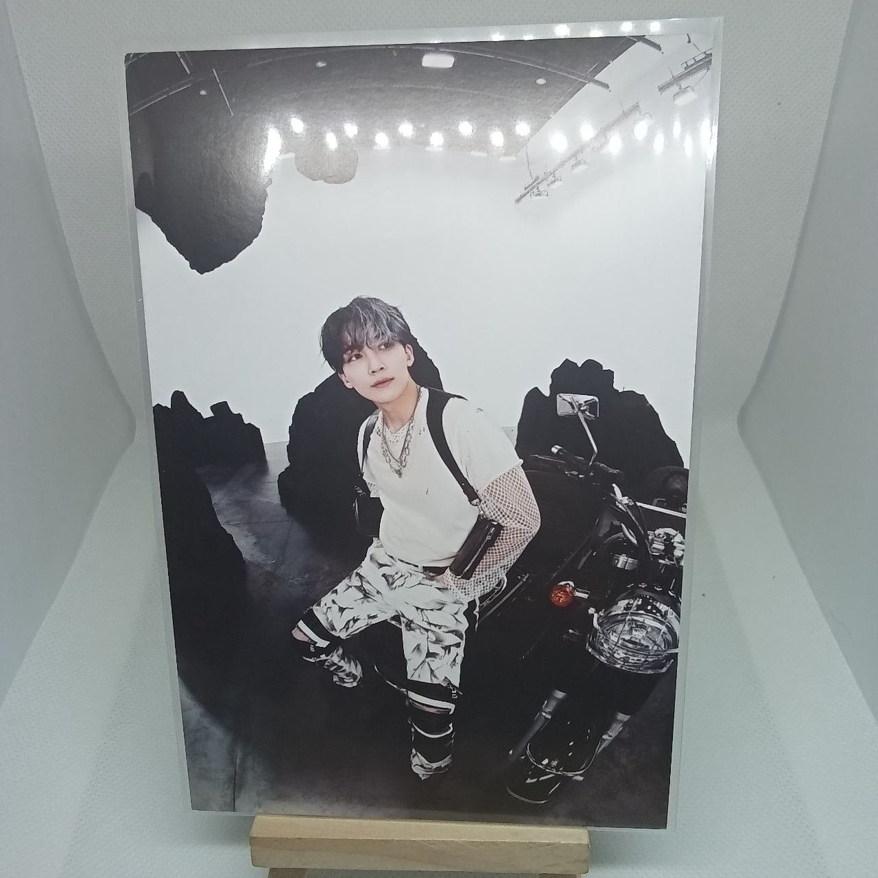 [ONHAND] Face The Sun Postcards